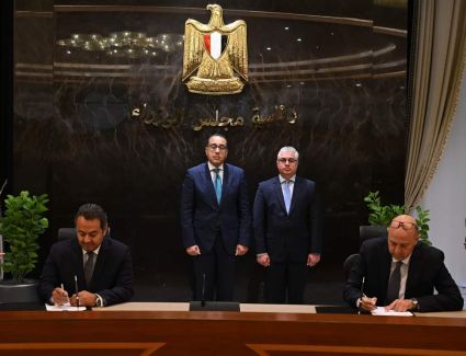 باستثمارات  160 مليون يورو.. رئيس الوزراء يشهد اتفاقية لإقامة مصنع للزُجاج المُسطح باقتصادية قناة السويس