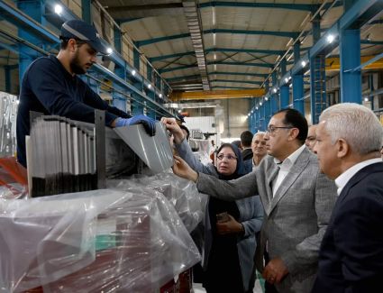 رئيس الوزراء يزور مصنع «السويدي» للمحولات الكهربائية بالعاشر من رمضان