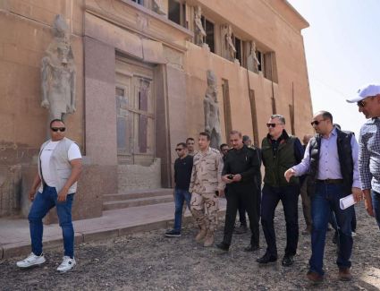  وزير السياحة والآثار يتابع الموقف العام لجاهزية تشغيل المتحف المصري الكبير