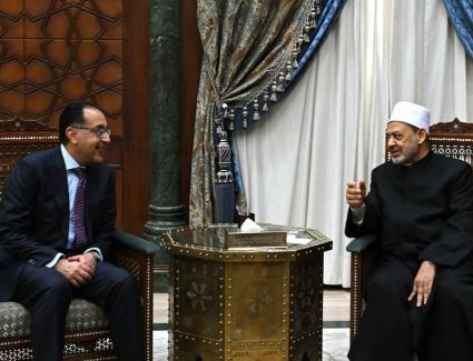 شيخ الأزهر يستقبل رئيس الوزراء لمتابعة الموقف التنفيذي لمشروع مدينة البعوث الإسلامية بالقاهرة الجديدة