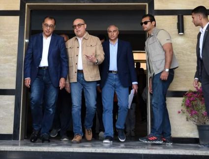 رئيس الوزراء يختتم جولته بالعاشر من رمضان بتفقد وحدات المبادرة الرئاسية  "سكن لكل المصريين" 