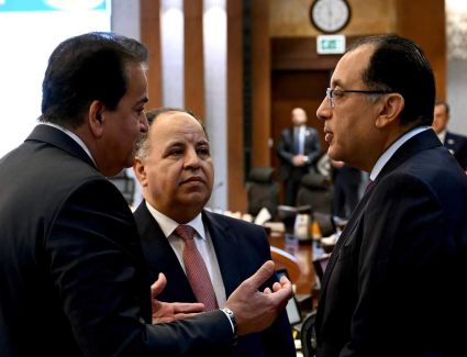 «مدبولي»: وصول 14 مليار دولار.. وبدء إجراءات التنازل عن 6 آخرين بما يعادلها بالجنيه  في صفقة «رأس الحكمة»