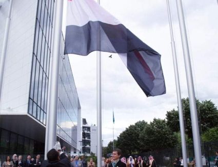 رفع العلم المصري داخل مقر الوكالة الدولية لبحوث السرطان بـ«ليون» بعد الانضمام لعضويتها