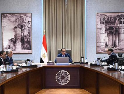 رئيس الوزراء يلتقي أعضاء المجلس التصديري وغرف الصناعات الغذائية