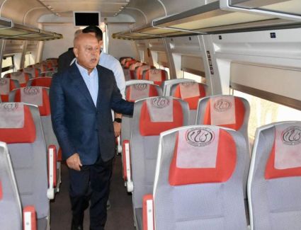 وزير النقل يتفقد محطة مصر بالإسكندرية للاطمئنان على الاستعدادات لعيد الأضحى 
