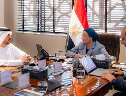 وزيرة البيئة تبحث مع ممثلي مجموعة بيئة الإماراتية فرص التعاون في الاستثمار في إدارة المخلفات