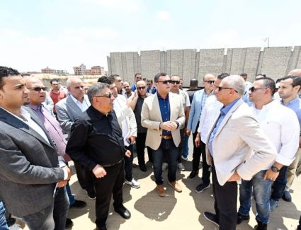 وزير الإسكان يتفقد وحدات «سكن لكل المصريين»  بمدينة السادات