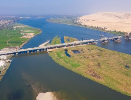 الصعيد في قلب الحكومة.. وزير النقل يتابع تنفيذ محور ديروط التنموي على النيل بأسيوط