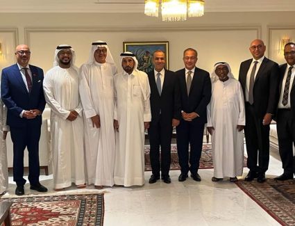 وزير الخارجية يجتمع مع عدد من المستثمرين الإماراتيين، ويؤكد على الأهمية الكبيرة التي توليها مصر للارتقاء بالعلاقات الاقتصادية والتجارية بين البلدين