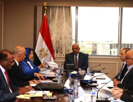     وزير الكهرباء يراجع خطة تشغيل المحطة الشمسية الحرارية بالكريمات ومتطلبات التطوير وتحقيق الاستفادة القصوى منها