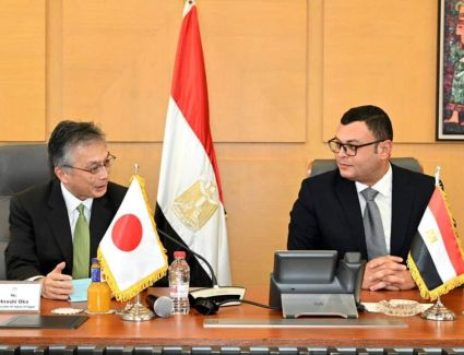 وزير الإسكان يبحث مع السفير الياباني ونائب هيئة التجارة الخارجية اليابانية نقل وتوطين التقنيات الحديثة