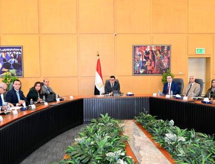 وزير الإسكان يتابع موقف تنفيذ وحدات المبادرة الرئاسية «سكن لكل المصريين» بالمدن الجديدة