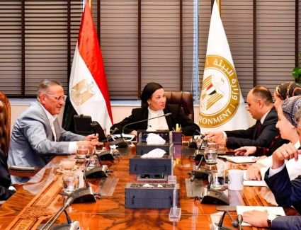 وزيرة البيئة تستقبل رئيس الغرف السياحية في مصر  لبحث دعم التنمية السياحية البيئية بالبحر الأحمر