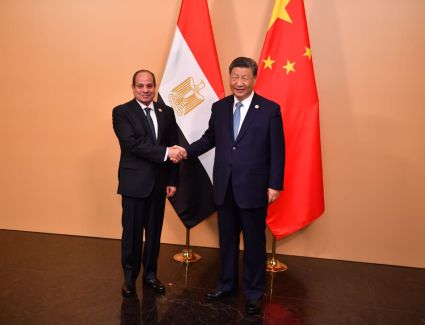 الرئيس السيسي يلتقي شي جين بينج"، رئيس الصين علي هامش قمة البريكس 