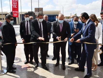 وزير الإسكان يفتتح الدورة الأولى لمعرض "The Real Gate" العقارى