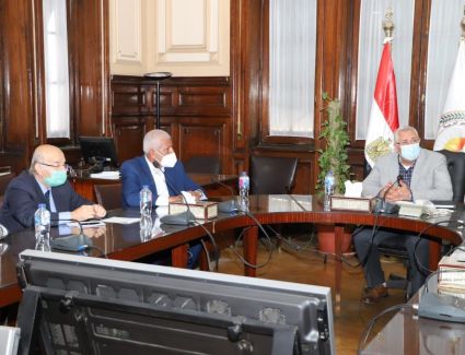 وزير الزراعة يبحث مع "أكساد" تنفيذ بعض المشروعات التنموية في محافظة مطروح