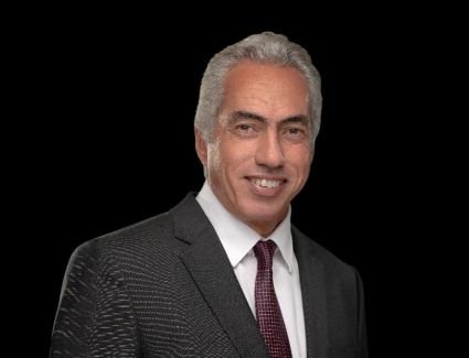 عمرو السنباطي عن إنهاء أزمة السفينة الجانحة: المصريون لا يعرفون المستحيل