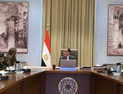 رئيس الوزراء يتابع موقف تنفيذ المشروعات والخدمات الجاري تنفيذها في محافظة الفيوم
