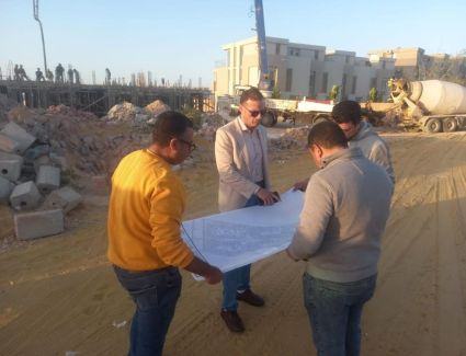 وزير الإسكان يتابع معدلات تنفيذ مشروعات القرى السياحية والساحل الشمالي الغربي