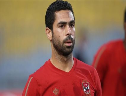 أحمد حسن ينتقد إدارة بيراميدز بسبب مفاوضاتهم مع أحمد فتحي