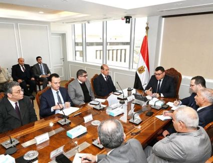 وزير الإسكان يتابع سير العمل بقطاعات هيئة المجتمعات العمرانية الجديدة وخطط العمل المستقبلية