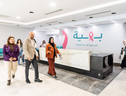 بمناسبة اليوم العالمي للمرأة.. المهندس جرجس يوسف في زيارة تفقدية لمستشفى «بهية» 