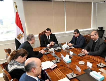 وزير الإسكان يتابع موقف منطقة الأعمال المركزية بالعاصمة الإدارية وأبراج الداون تاون بالعلمين الجديدة
