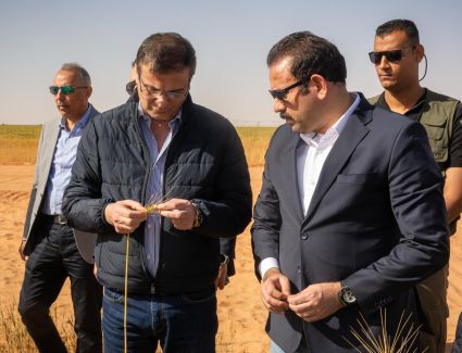 وزير الزراعة ورئيس جهاز مستقبل مصر يتفقدان مشروع استصلاح  الجهاز لمساحة 650 ألف فدان بشرق العوينات