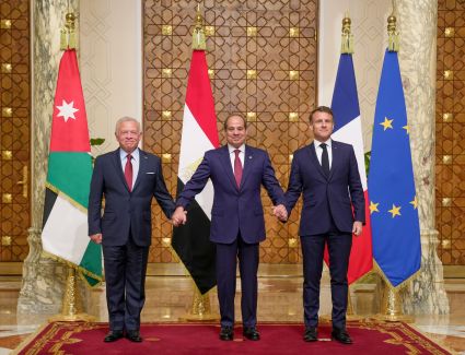 بيان مشترك مصري أردني فرنسي في ختام القمة الثلاثية في القاهرة
