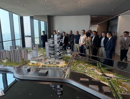 وزير الإسكان يتفقد منطقة الأعمال المركزية بمدينة «شنغهاي» الصينية على مساحة مليون م٢