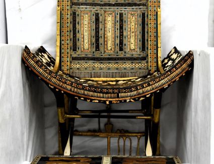 المتحف المصري الكبير يستقبل 163 قطعة من كنوز الملك الذهبي توت عنخ آمون - جريدة البوست الأقتصادى 