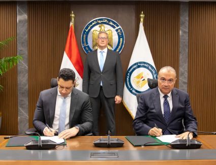 وزير البترول يشهد توقيع اتفاقية بين الشركة القابضة للغازات الطبيعية "إيجاس" وشركة هاربور إنرجي للتوسع فى عمليات الغاز الطبيعي في منطقة دسوق