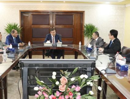 وزير الزراعة يبحث مع كبرى الشركات الكورية الاستثمار في مجال إنتاج لقاحات الدواجن في مصر