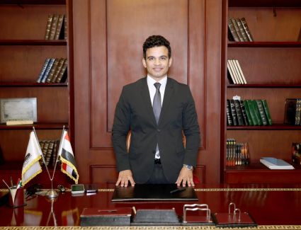 أحمد الباز.. رحلة بين التطوير العقاري والعمل السياسي