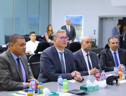 وزير البترول يتفقد مركز التحكم الرئيسي بالشبكة القومية للغازات الطبيعية "ناتا" التابع لشركة جاسكو