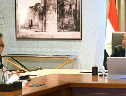 رئيس الوزراء يتابع موقف توافر الأدوية والمستلزمات الطبية... ويوجه بسرعة سداد الجهات الحكومية لمختلف المديونيات 