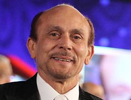 نقل الفنان محمد صبحى إلى المستشفى بعد تعرضه لوعكة صحية