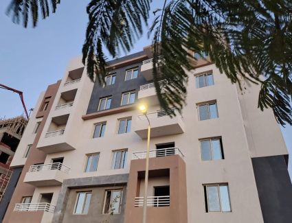 وزير الإسكان يتابع الموقف التنفيذي لمشروع "ديارنا"