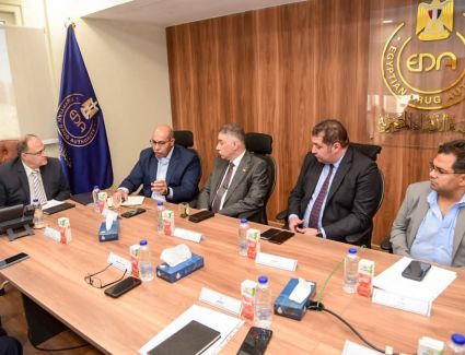 هيئة الدواء تبحث «هيلث فلو» و«فيكسد مصر» آليات تنفيذ مشروع الروشتة الرقمية لدعم الخدمات الصحية