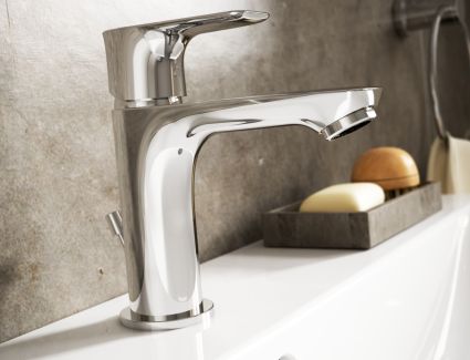 ايديال ستاندرد تكشف عن جيل جديد يجمع بين روعة التصميم وقوة الأداء في الأحواض، الخلاطات، والبانيوهات