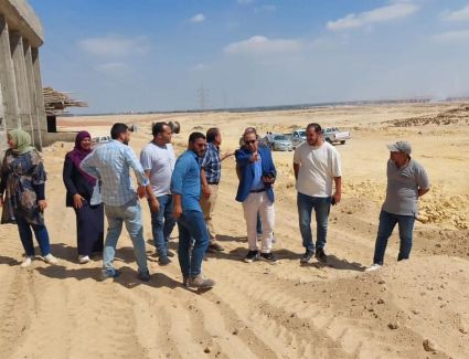 وزير الإسكان يتابع مشروعات المرافق والكهرباء بالمنطقة الصناعية الثانية بمدينة الفيوم الجديدة
