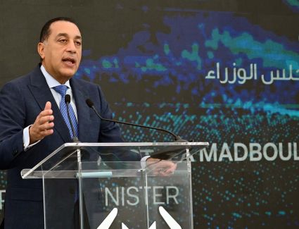 «مدبولي»: الحكومة المصرية بذلت جهدًا كبيرًا في ملف صناعة السيارات عبر تشجيع الشركات الوطنية والعالمية العملاقة للاستثمار