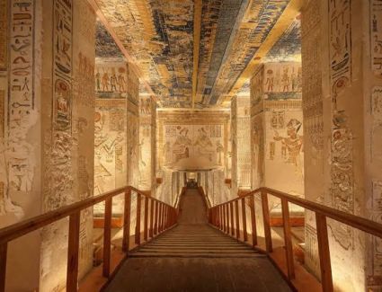 وزارة السياحة والآثار تطلق زيارة افتراضية لمقبرة الملك رمسيس السادس