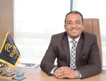 اكرم الشيخ نائب الرئيس التنفيذى لشركة رادكس للتطوير العقارى انتهينا من مبيعات ٨٠ % من مشروع رادكس بالعاصمة خلال عام  2021