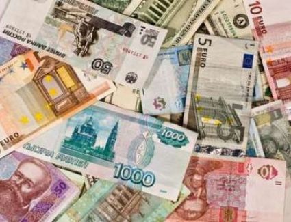 تراجع أسعار العملات العربية مقابل الجنيه المصري في تعاملات اليوم الخميس