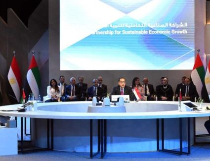 الإمارات تخصص 10 مليارات دولار لصندوق استثمار مع مصر والأردن