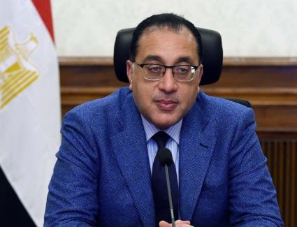 رئيس الوزراء: الحكومة مستعدة لتبنى كل المحفزات الممكنة لزيادة عدد السائحين إلى مصر