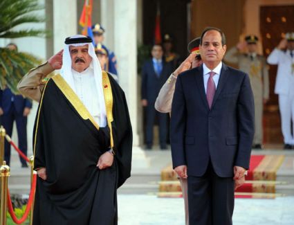 الرئيس السيسي يستقبل ملك البحرين في شرم الشيخ
