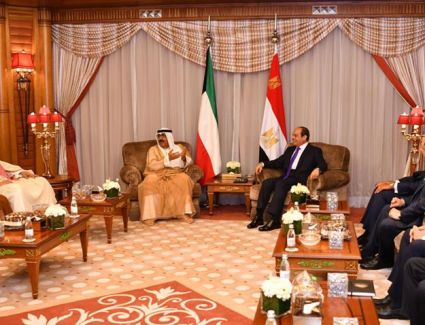 الرئيس السيسي يؤكد حرص مصر على تطوير التعاون الوثيق والمتميز مع الكويت
