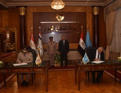 القوات المسلحة توقع بروتوكول تعاون مع كلية الهندسة جامعة الإسكندرية       
